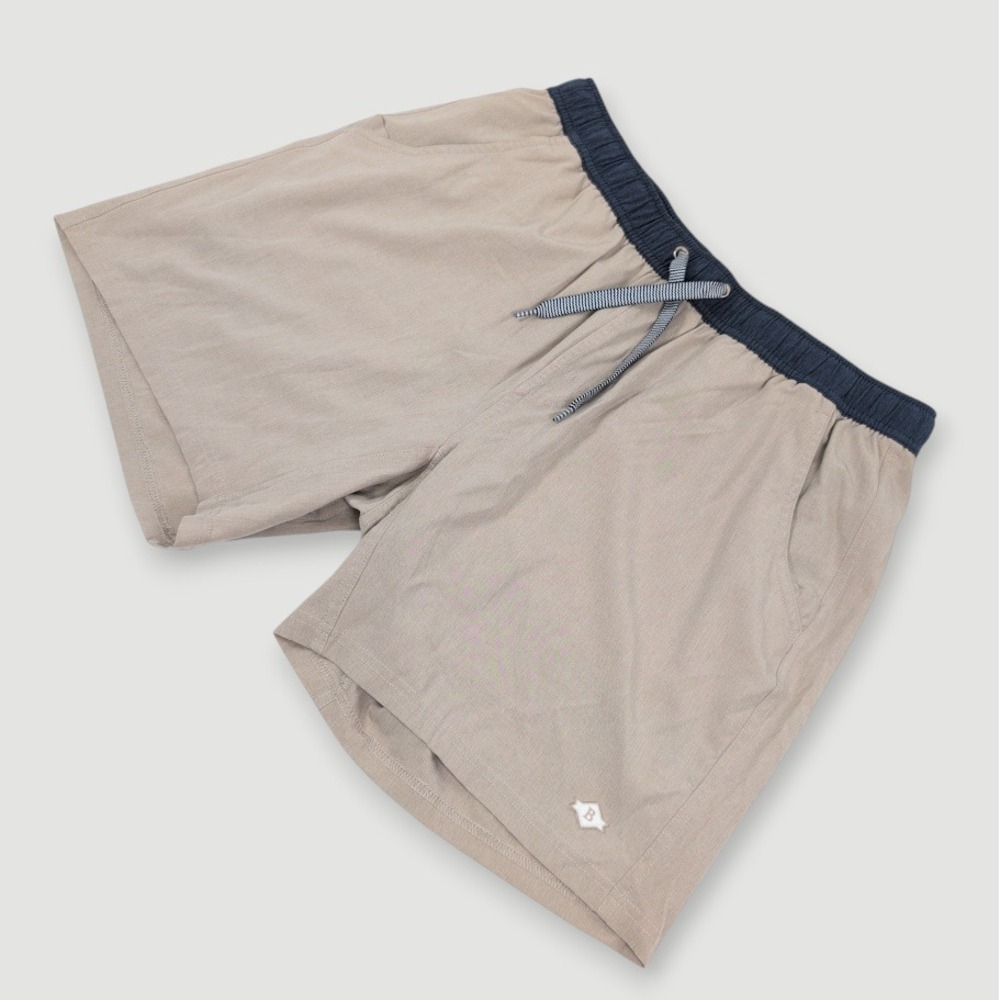 Burlebo Athletic Shorts Men Medium 5.5" Inseam Khaki Tropical Palm Lined Pocket